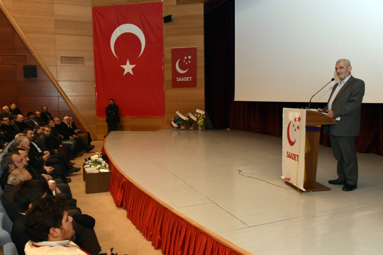 Gümüşhane’de ‘Allah Dostu Erbakan’ konferansı yapıldı 7