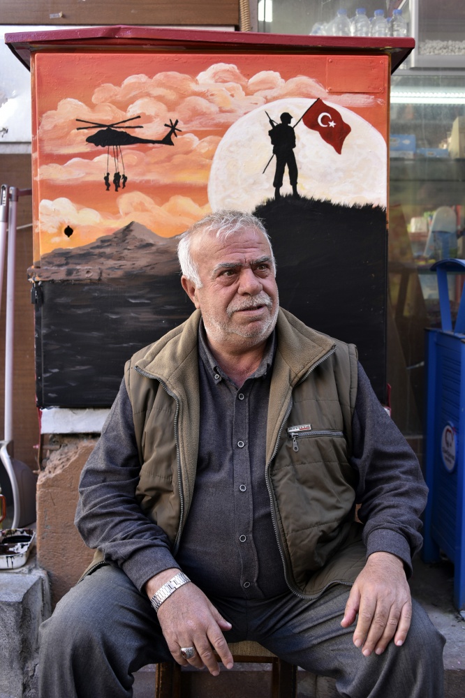 Gümüşhane’de caddelerdeki elektrik panoları sanat eserine dönüşüyor 12