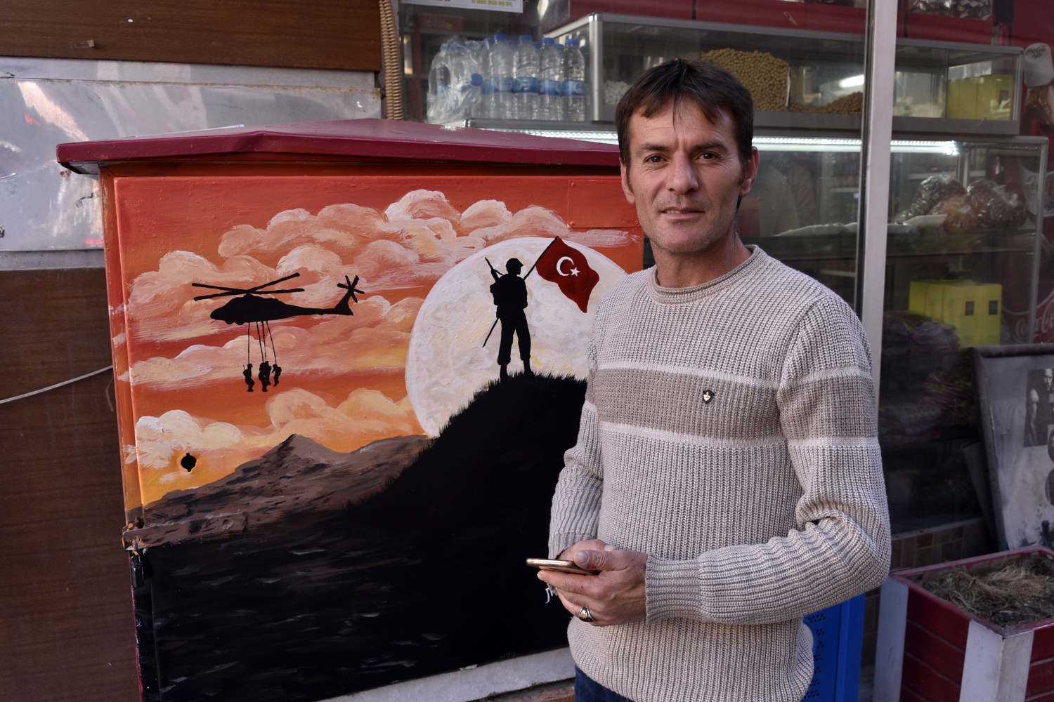 Gümüşhane’de caddelerdeki elektrik panoları sanat eserine dönüşüyor 16