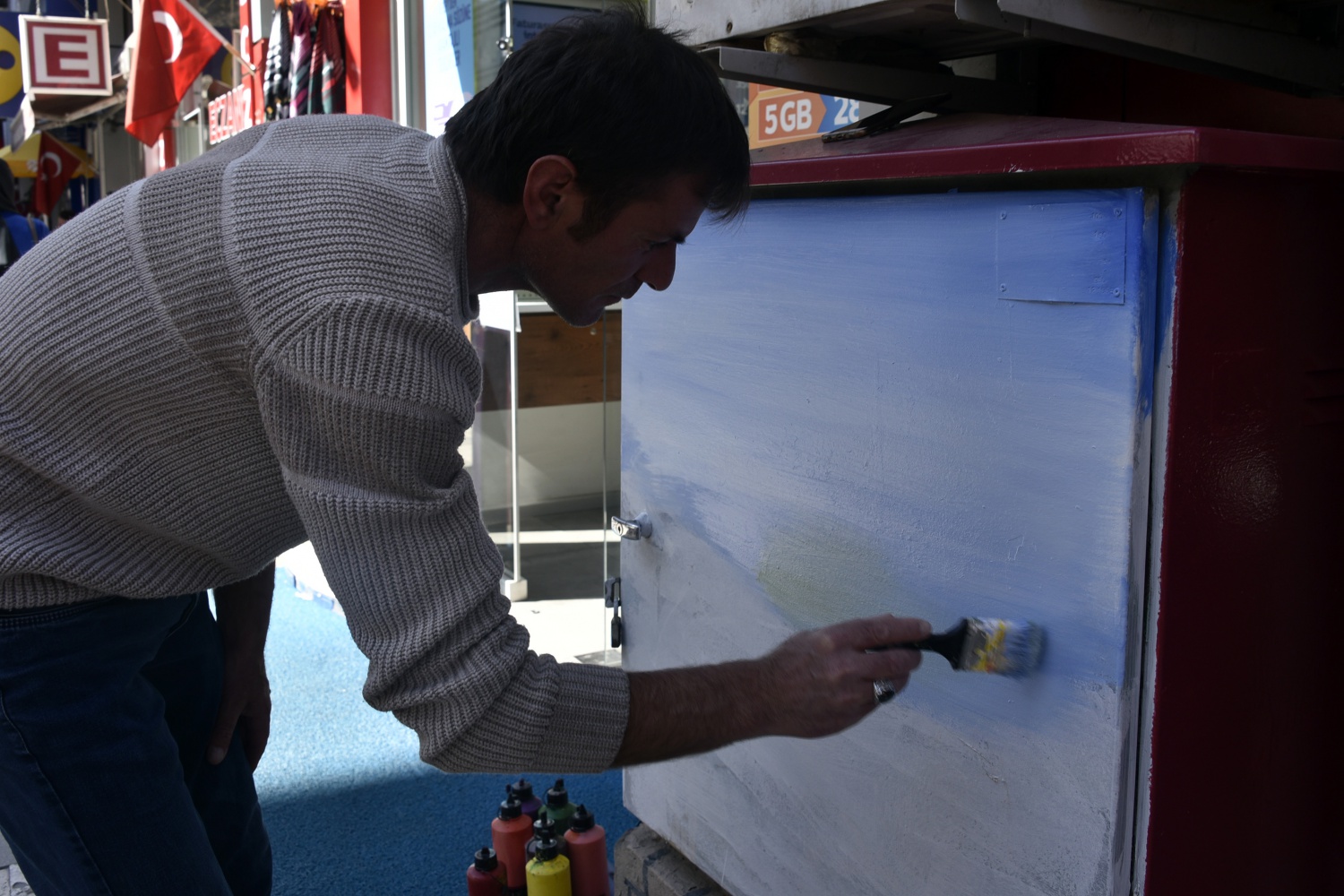 Gümüşhane’de caddelerdeki elektrik panoları sanat eserine dönüşüyor 8