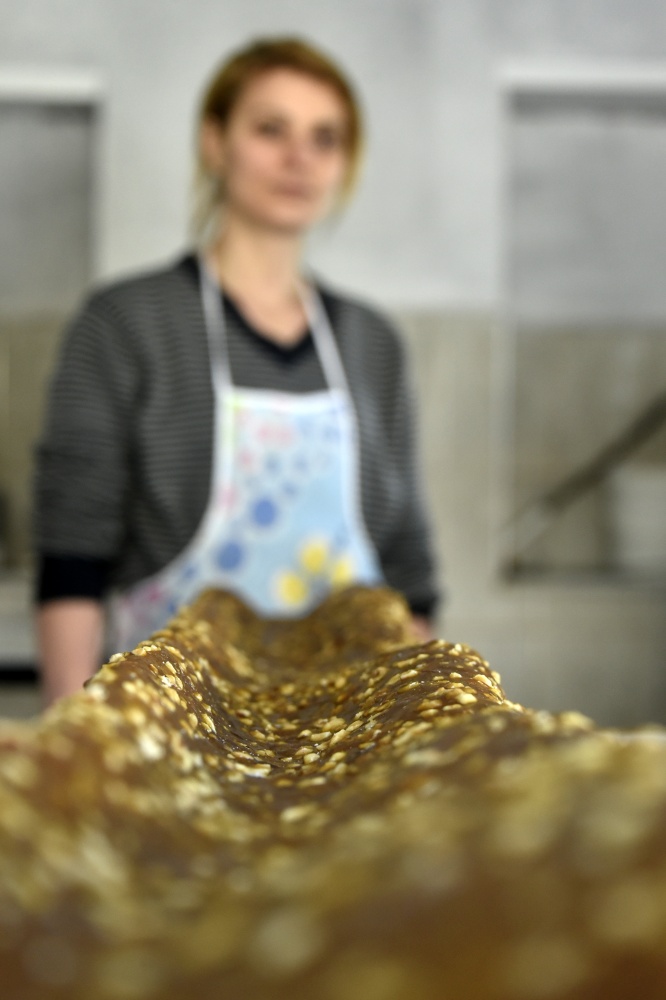 Bursa'dan Gümüşhane'ye gelin geldi, İŞKUR desteğiyle pestil üretim tesisi kurdu 4