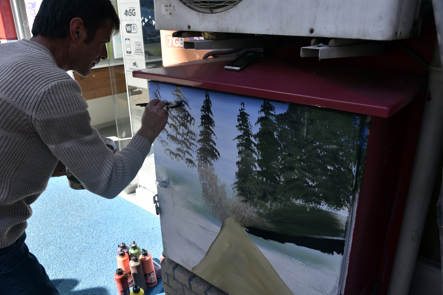 Gümüşhane’de caddelerdeki elektrik panoları sanat eserine dönüşüyor 5