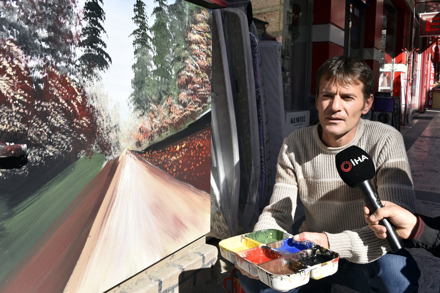 Gümüşhane’de caddelerdeki elektrik panoları sanat eserine dönüşüyor 11