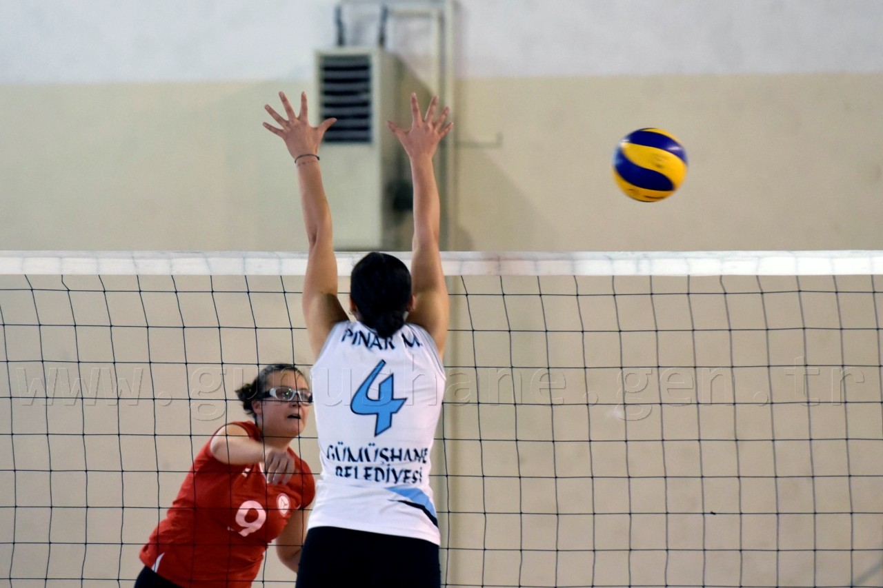 Gümüş Kızlar’dan net galibiyet: 3-0 14