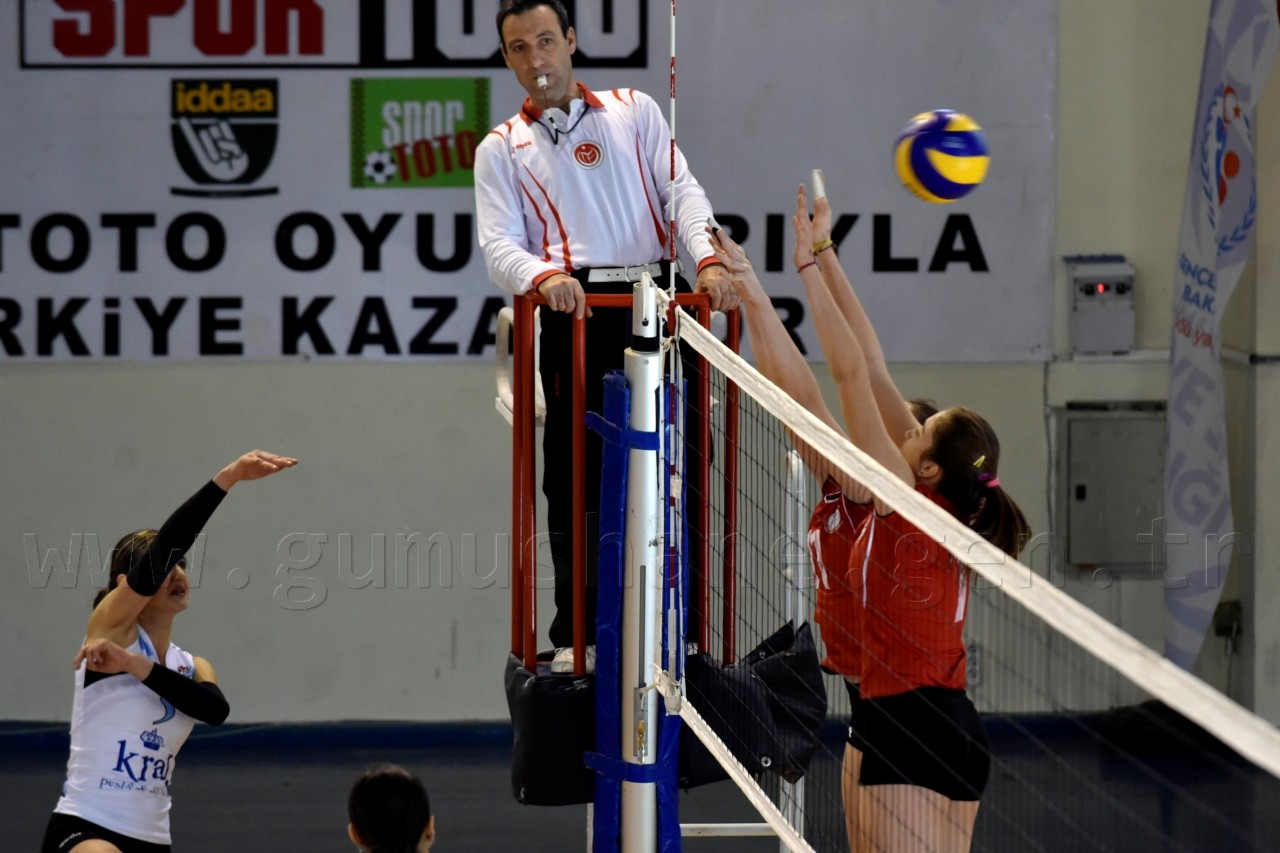 Gümüş Kızlar’dan net galibiyet: 3-0 21