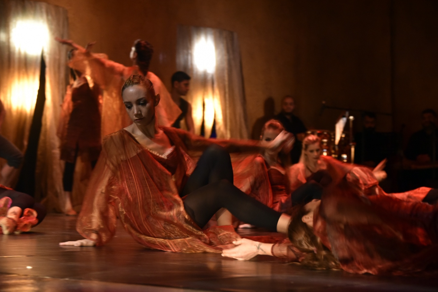 Güldestan Balesi Gümüşhane'de sahnelendi 24