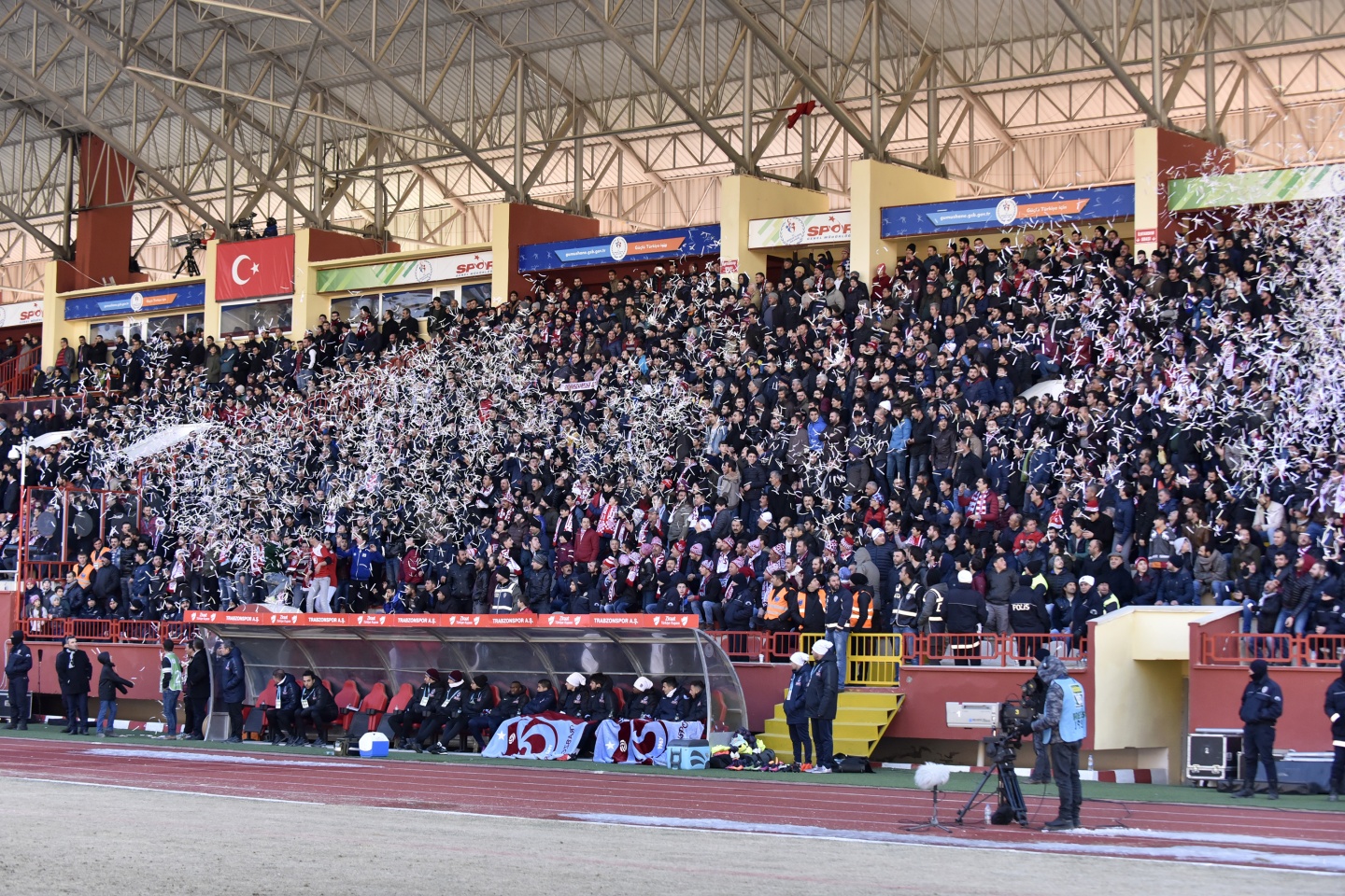 Gümüş tarih yazdı 27