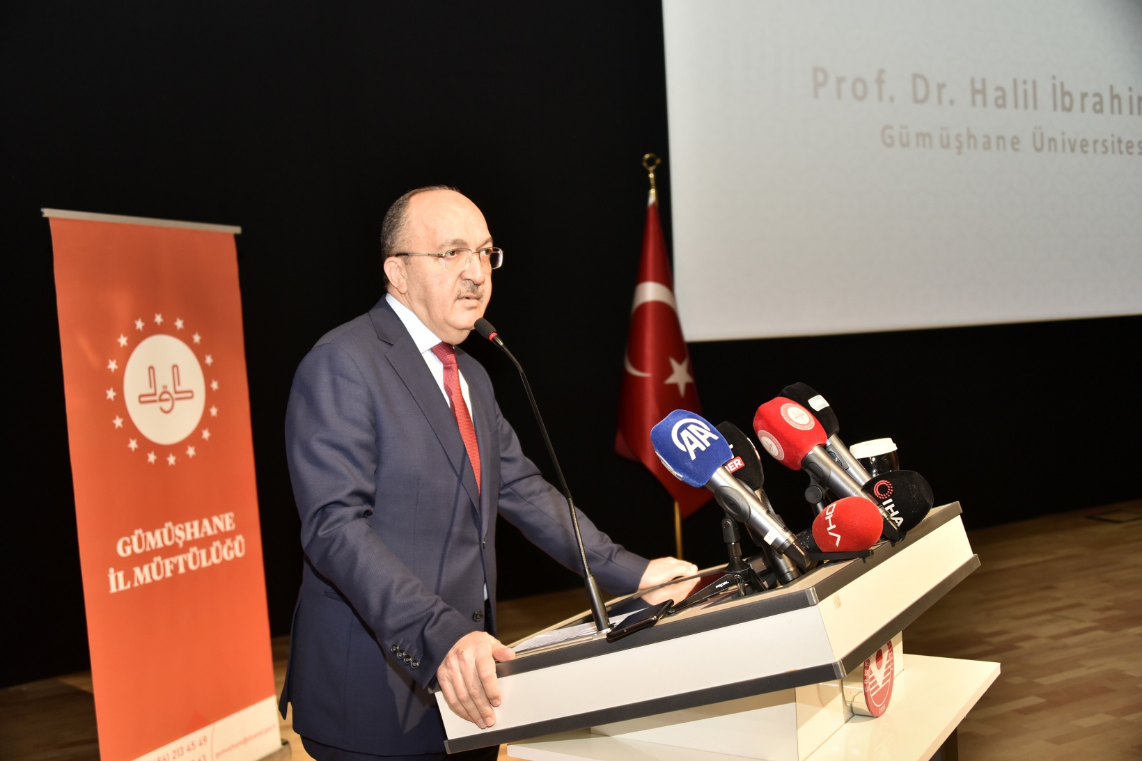 Erbaş’tan gençlere: Ne yapıyorsanız en iyisini yapın 7