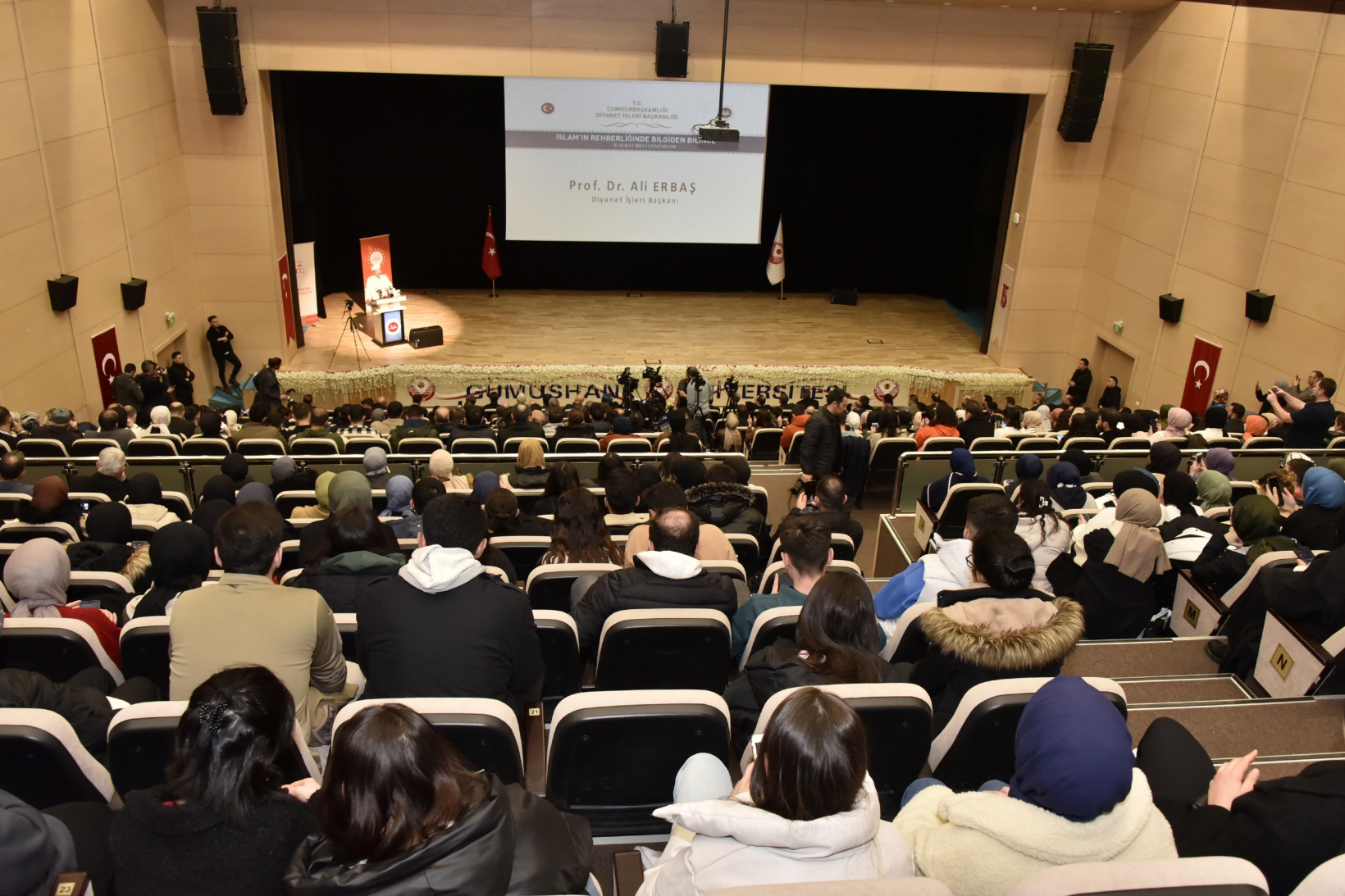 Erbaş’tan gençlere: Ne yapıyorsanız en iyisini yapın 23