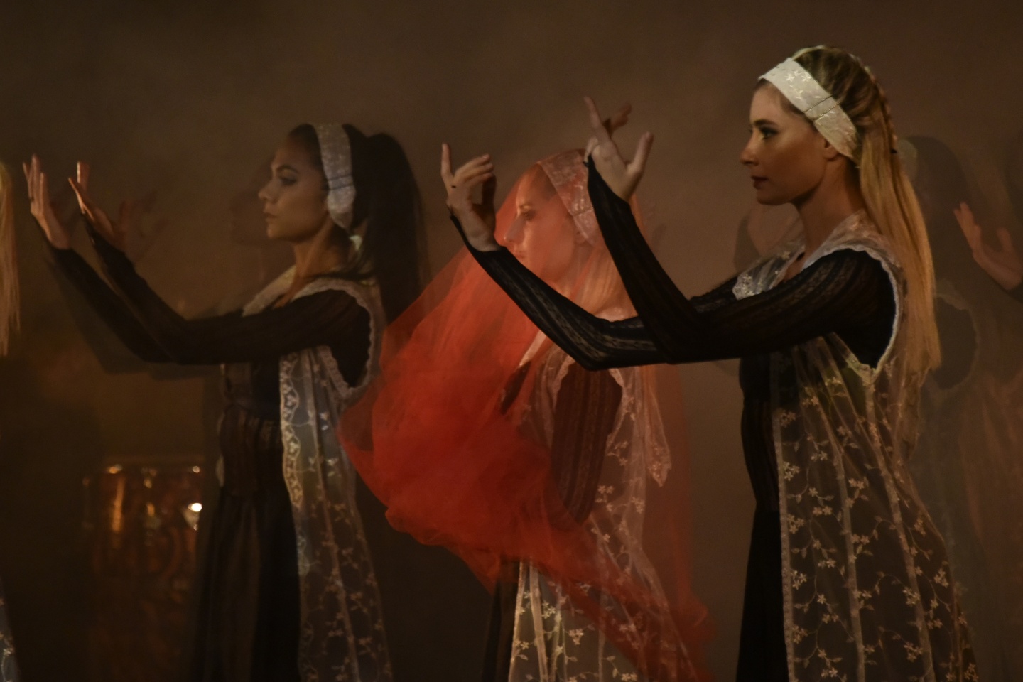 Güldestan Balesi Gümüşhane'de sahnelendi 36