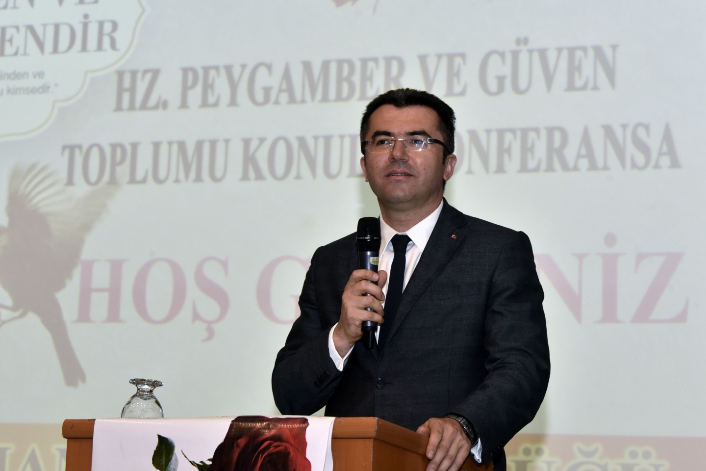 Güvenilir toplum güvenilir insanlardan oluşur 17