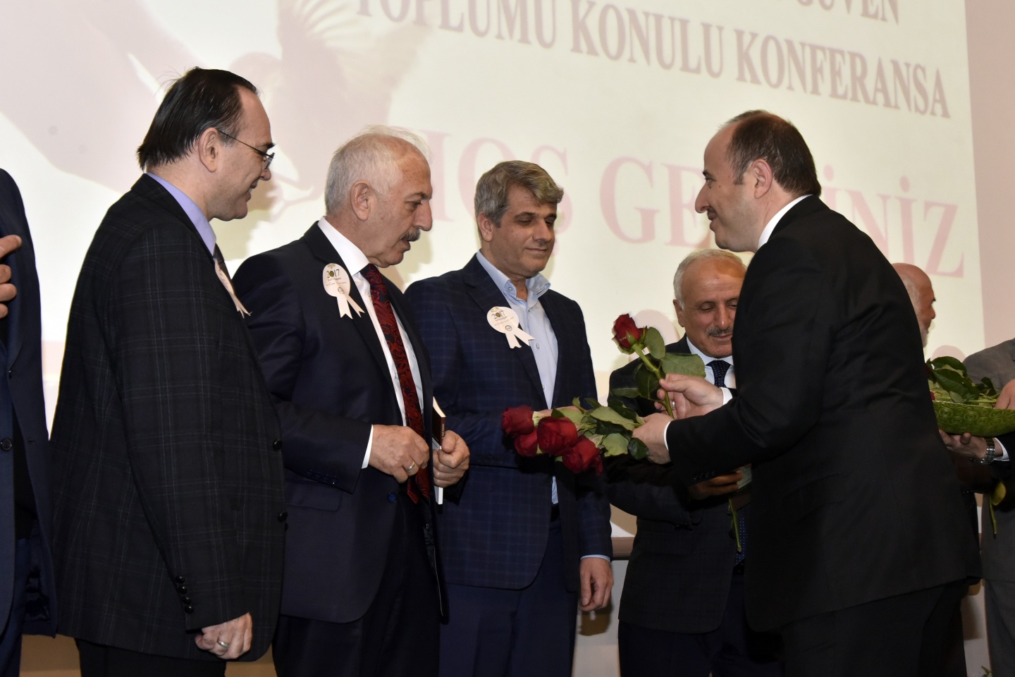 Güvenilir toplum güvenilir insanlardan oluşur 9