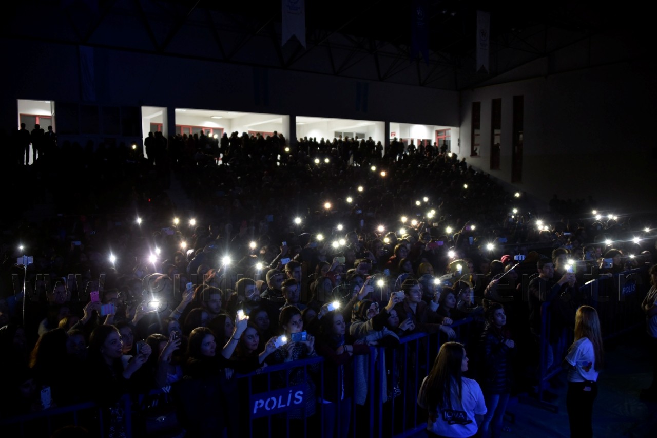 Gümüşhane'de Koray Avcı coşkusu 6
