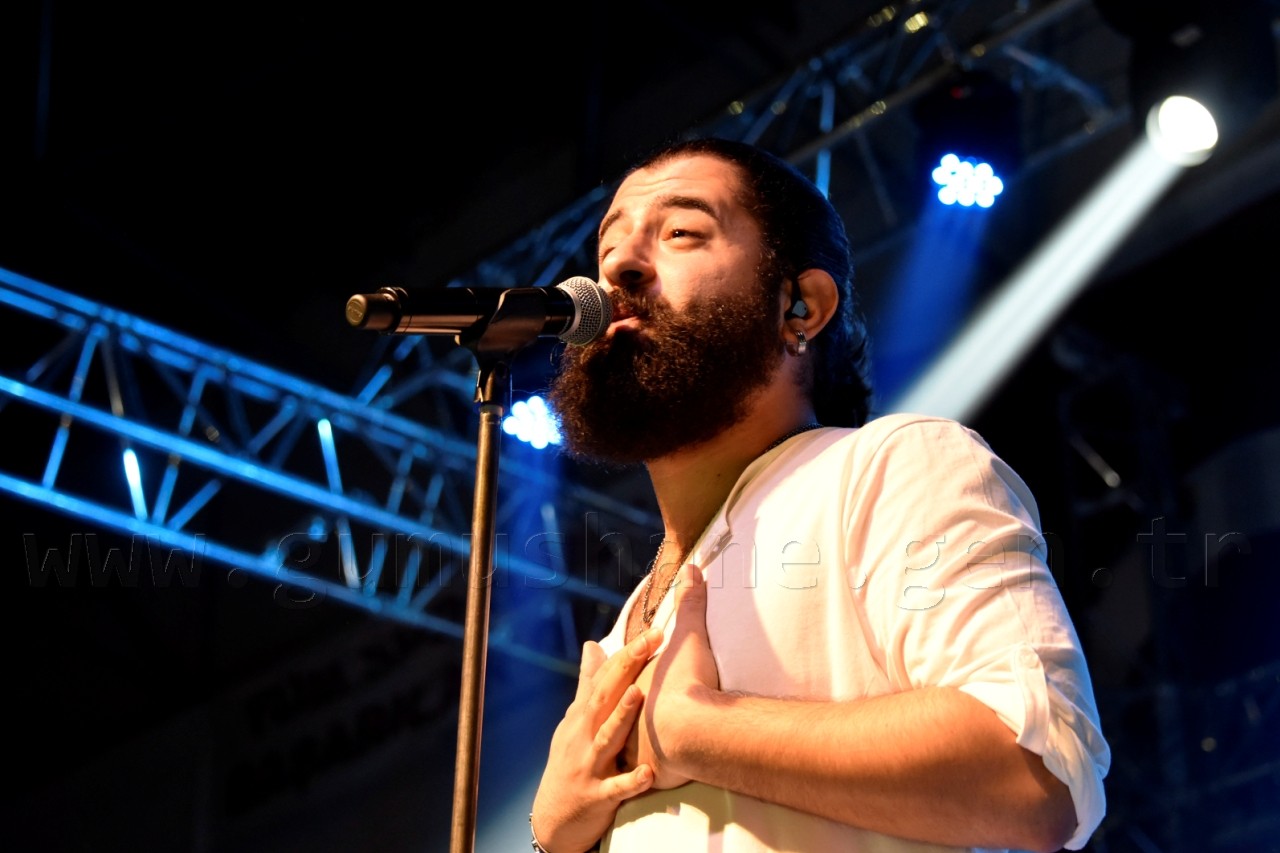 Gümüşhane'de Koray Avcı coşkusu 10