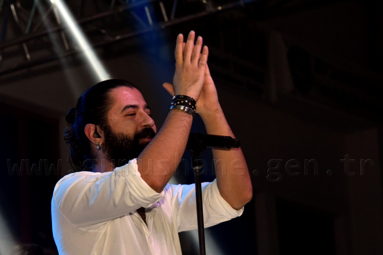 Gümüşhane'de Koray Avcı coşkusu 11