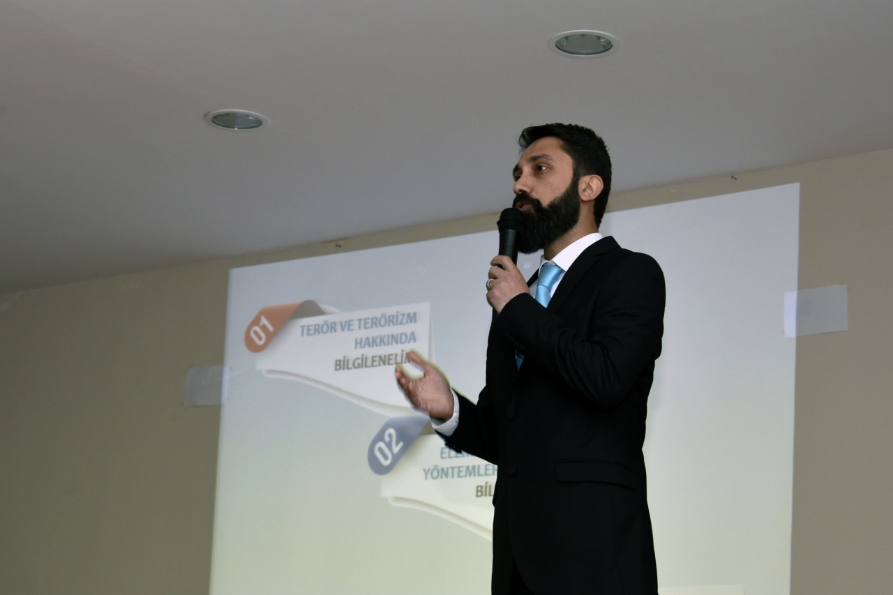 Gümüşhane’de Üniversite Gençliği Teröre Karşı Uyarıldı 3