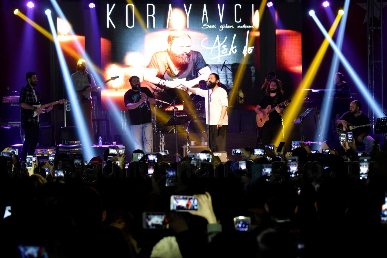 Gümüşhane'de Koray Avcı coşkusu 15