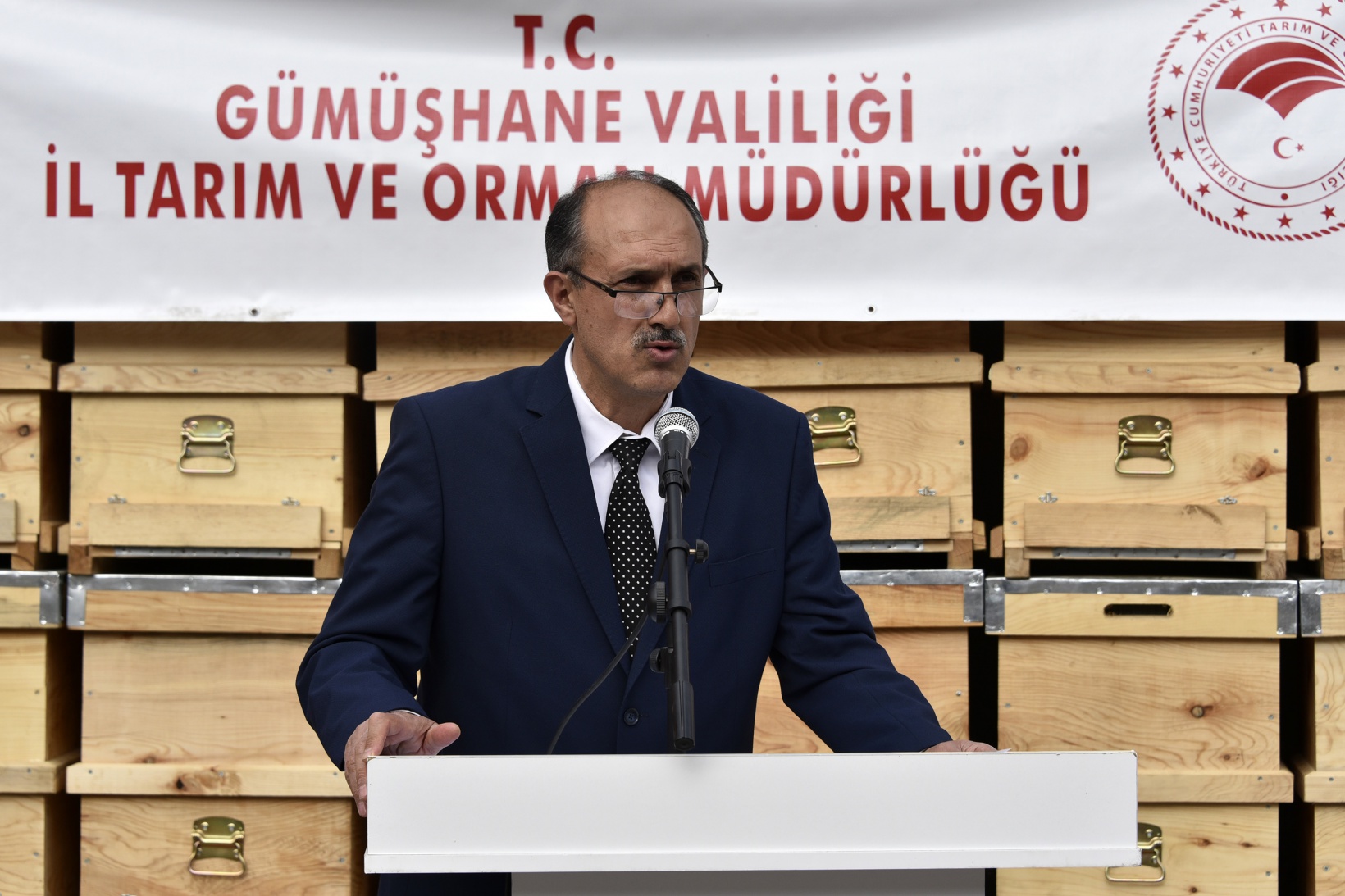 Gümüşhane’de arıcılara 860 adet organik kovan dağıtıldı 13