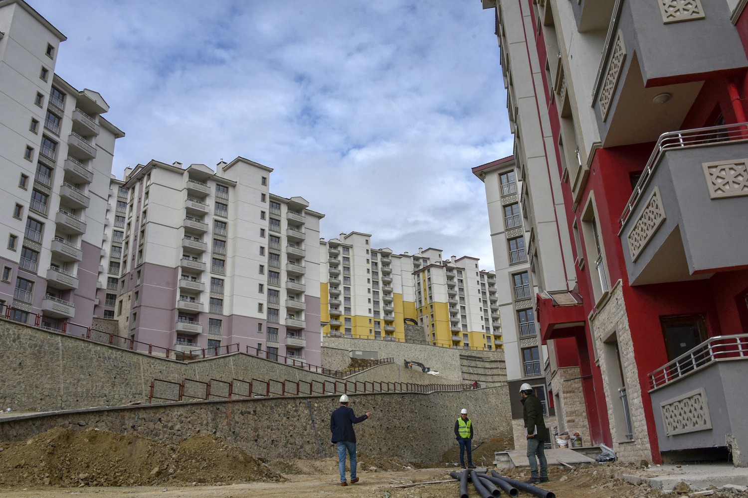 TOKİ’nin 530 konut projesinde çalışmalar son virajda 10