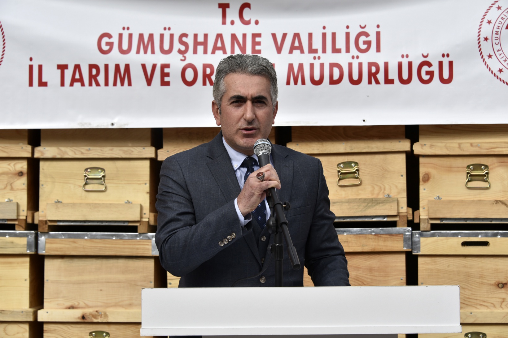 Gümüşhane’de arıcılara 860 adet organik kovan dağıtıldı 20