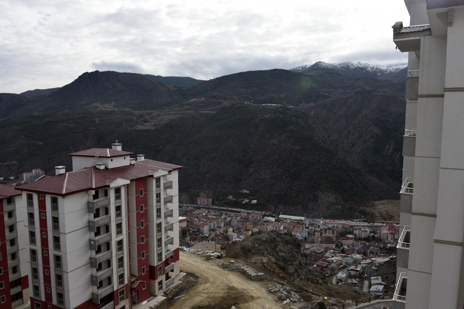 TOKİ’nin 530 konut projesinde çalışmalar son virajda 16