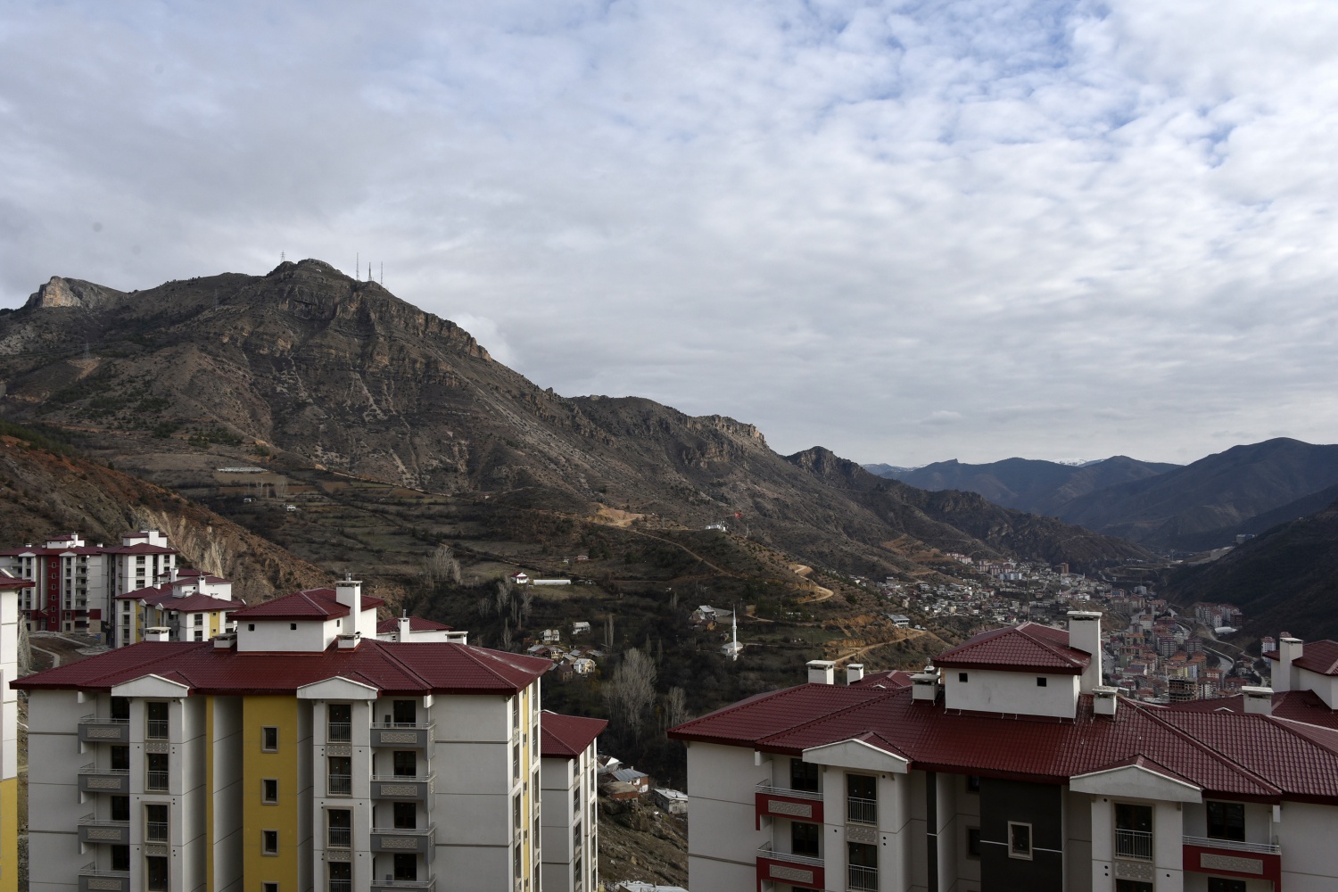 TOKİ’nin 530 konut projesinde çalışmalar son virajda 23