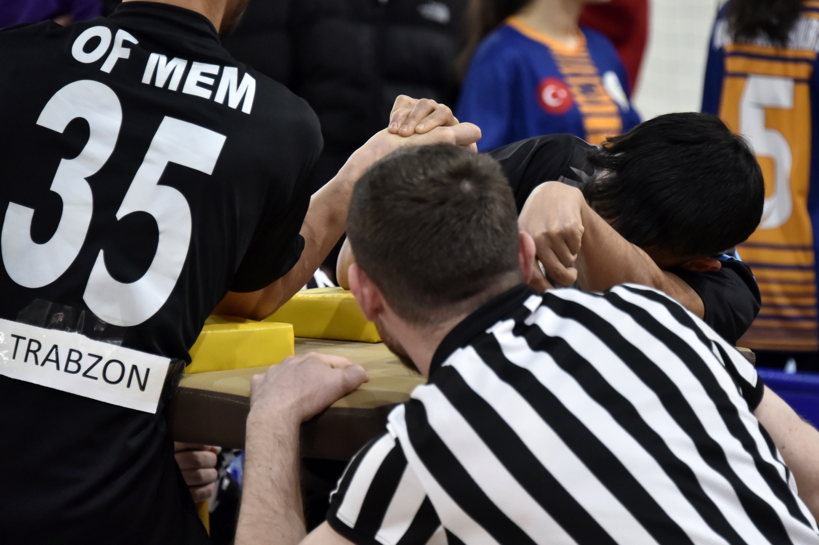 Bilek güreşi grup müsabakaları Gümüşhane’de yapıldı 4