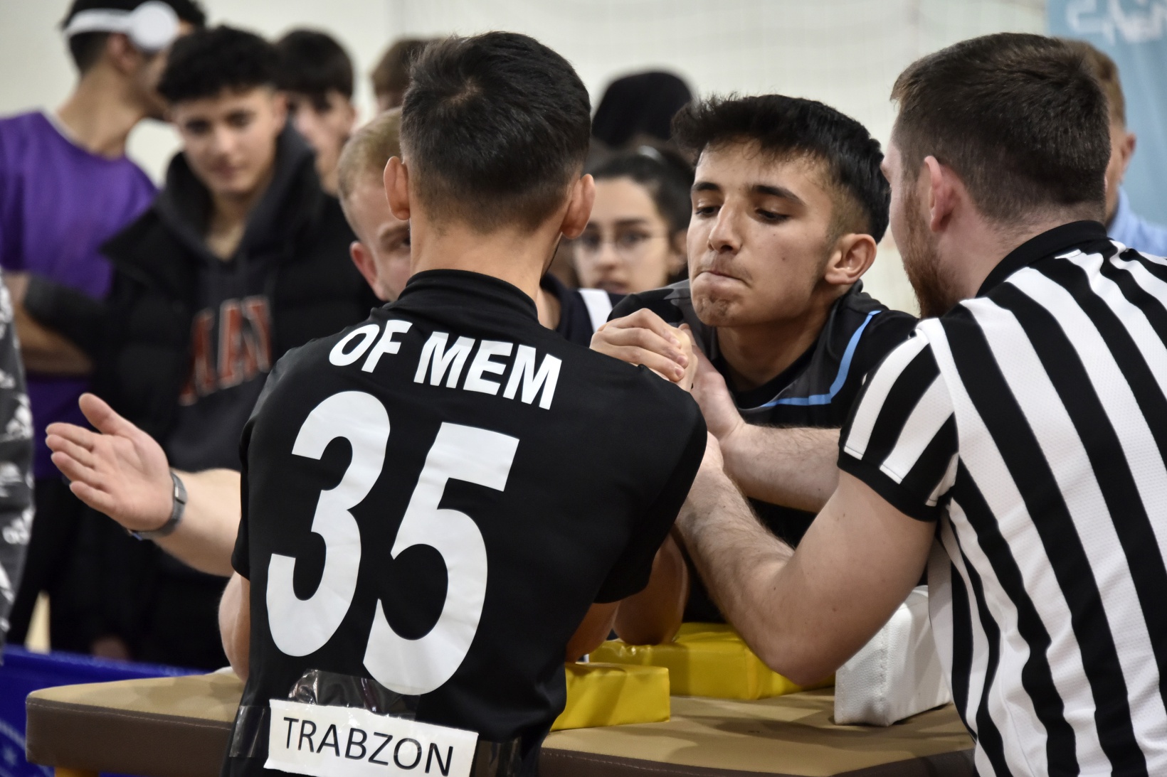 Bilek güreşi grup müsabakaları Gümüşhane’de yapıldı 10