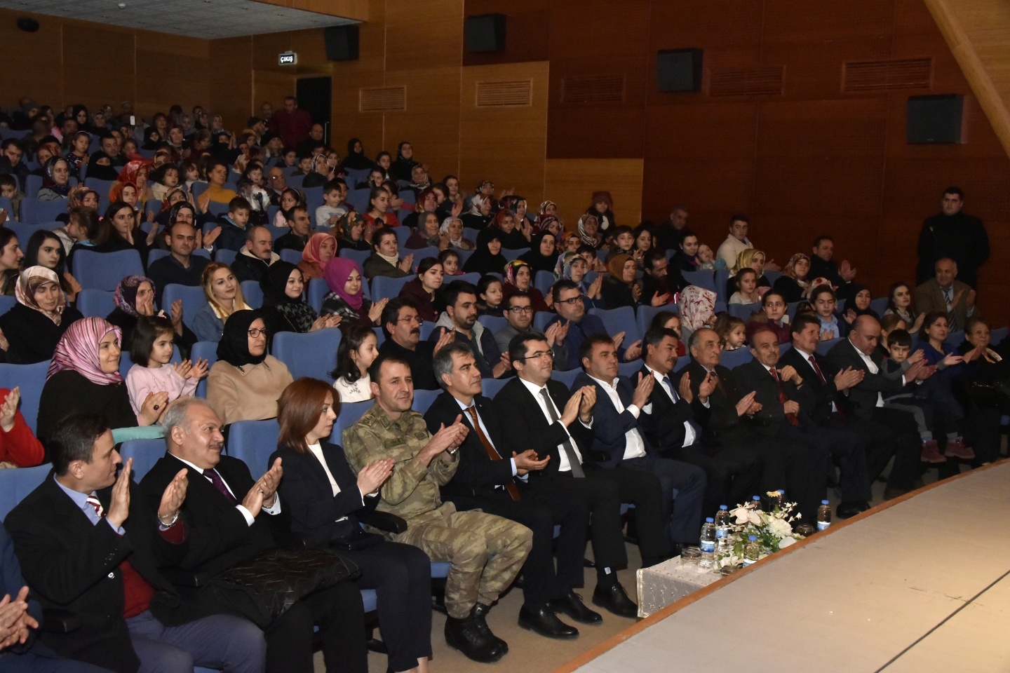 Minikler masal anlattı, büyükler dinledi 2