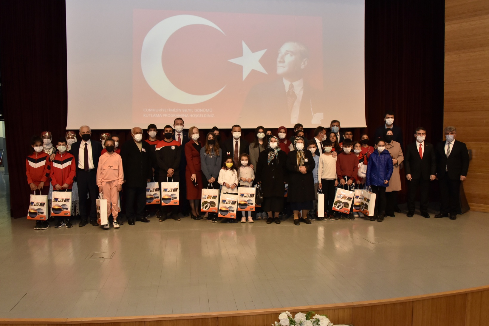 Gümüşhane’de Cumhuriyet coşkusu 30