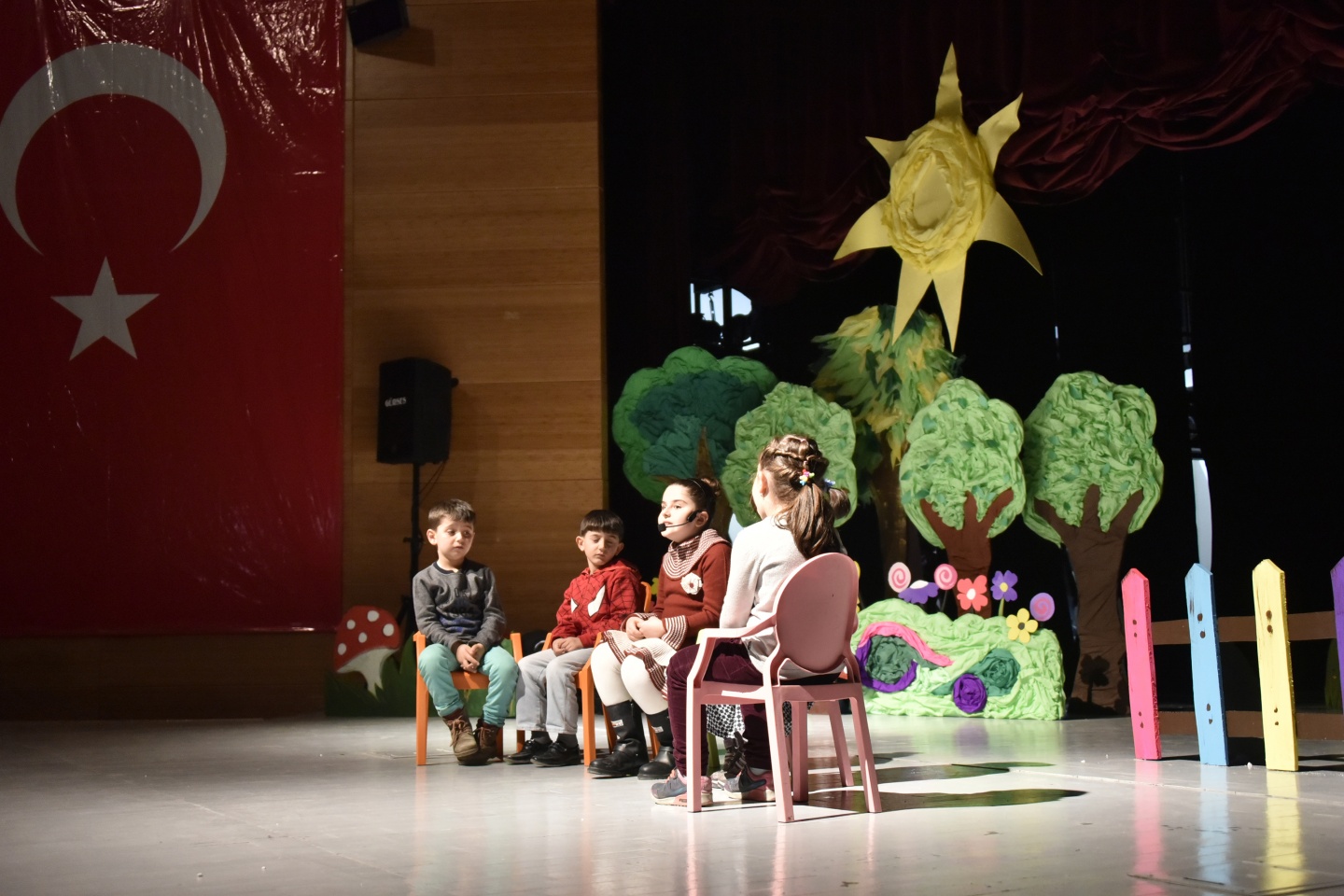 Minikler masal anlattı, büyükler dinledi 28