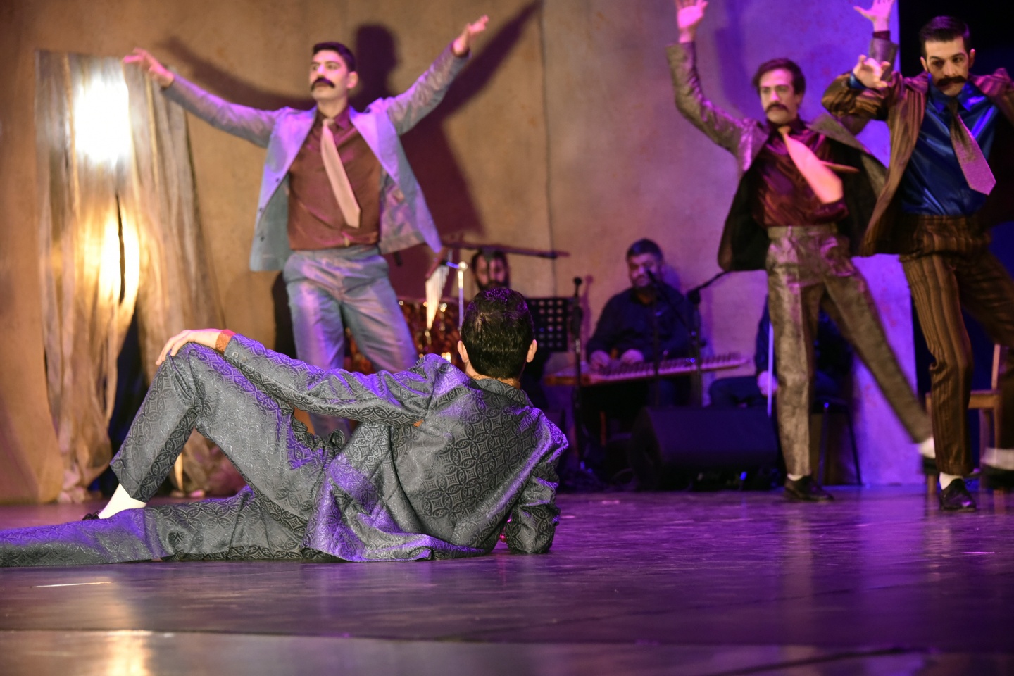 Güldestan Balesi Gümüşhane'de sahnelendi 45