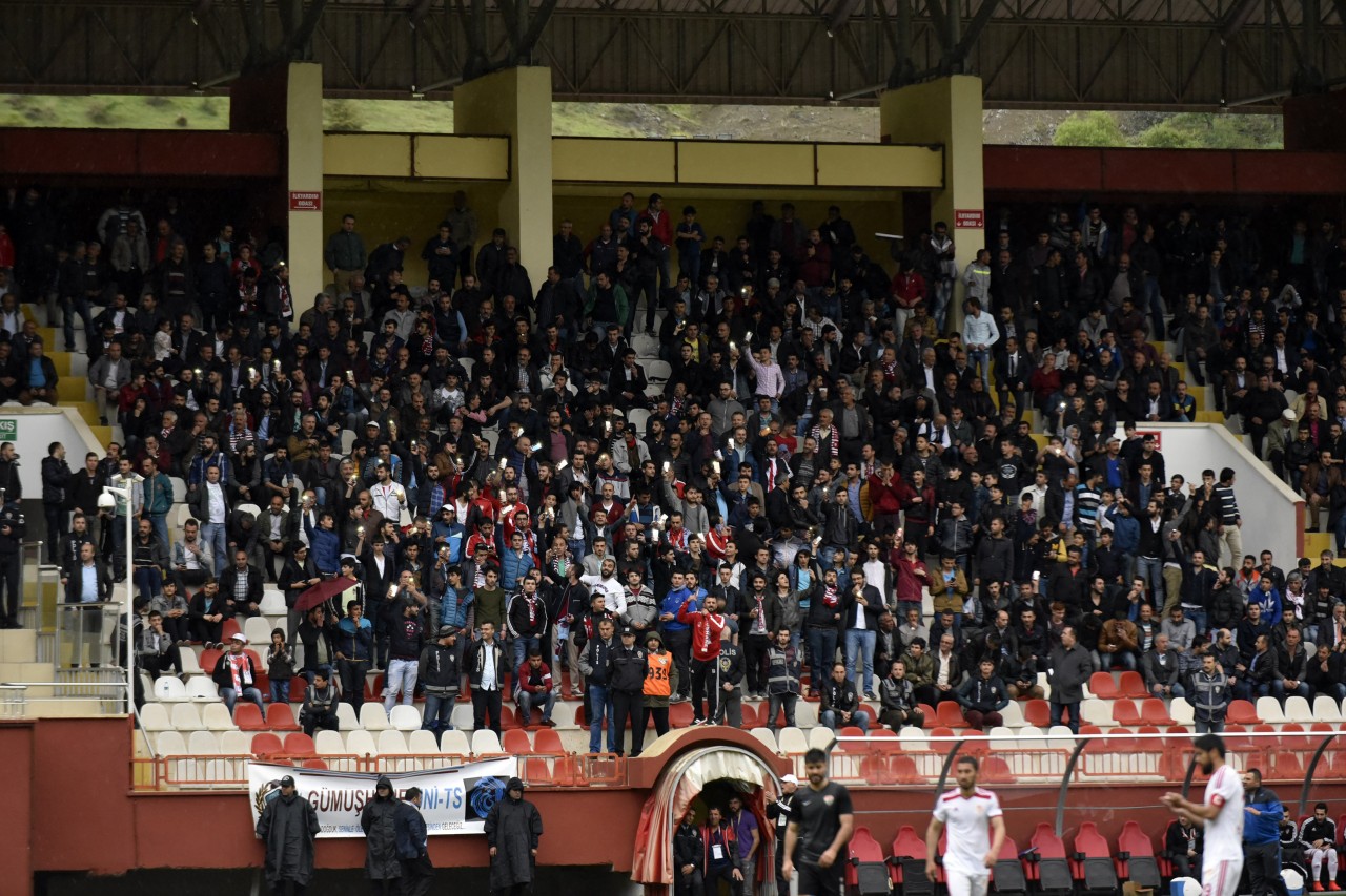 Gümüş fırsat tepti: 1-1 16