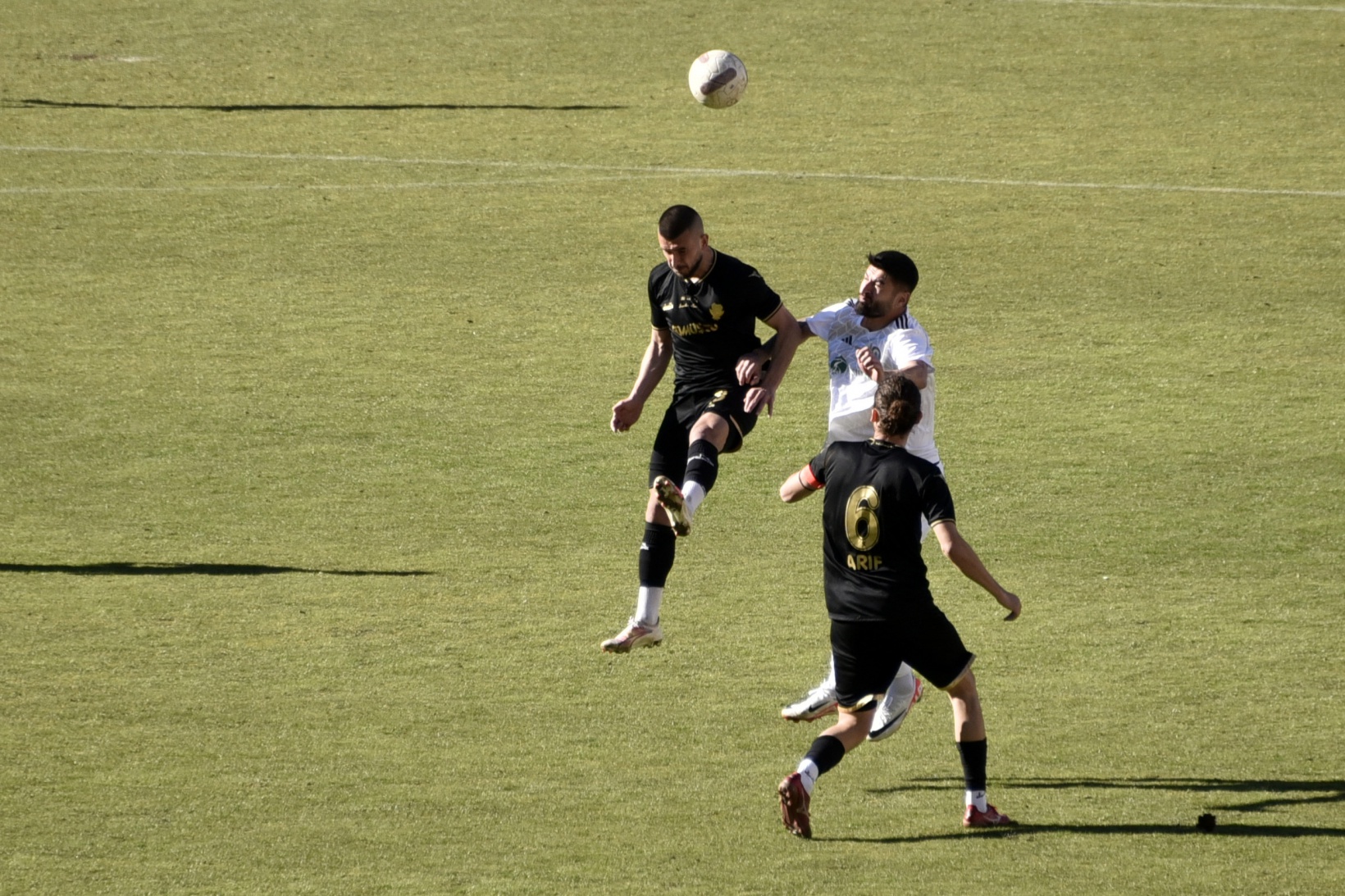 Gümüş umutsuz vaka: 1-3 8