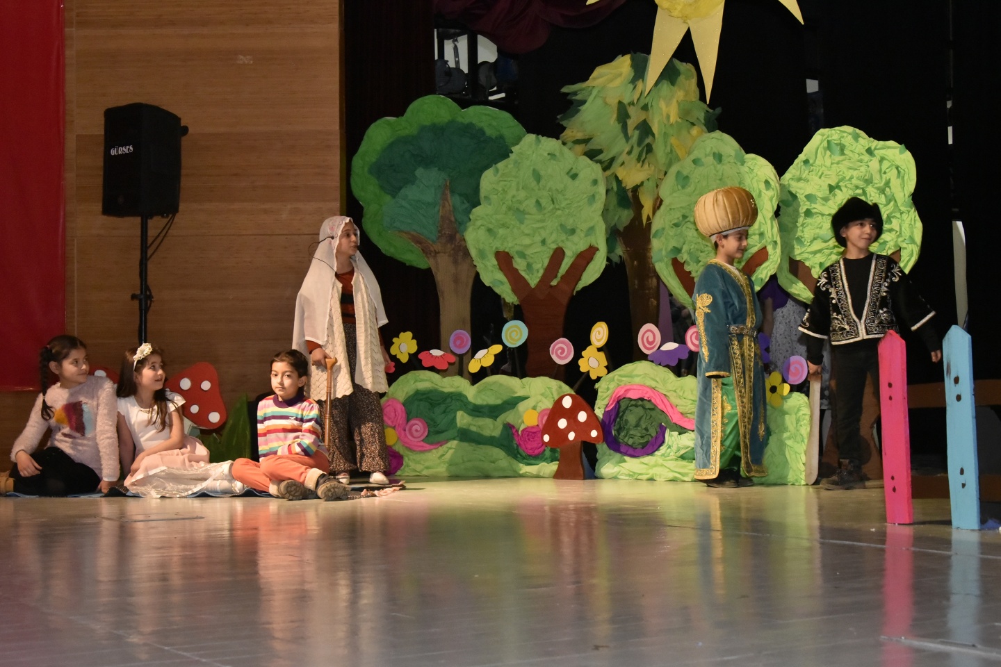 Minikler masal anlattı, büyükler dinledi 27