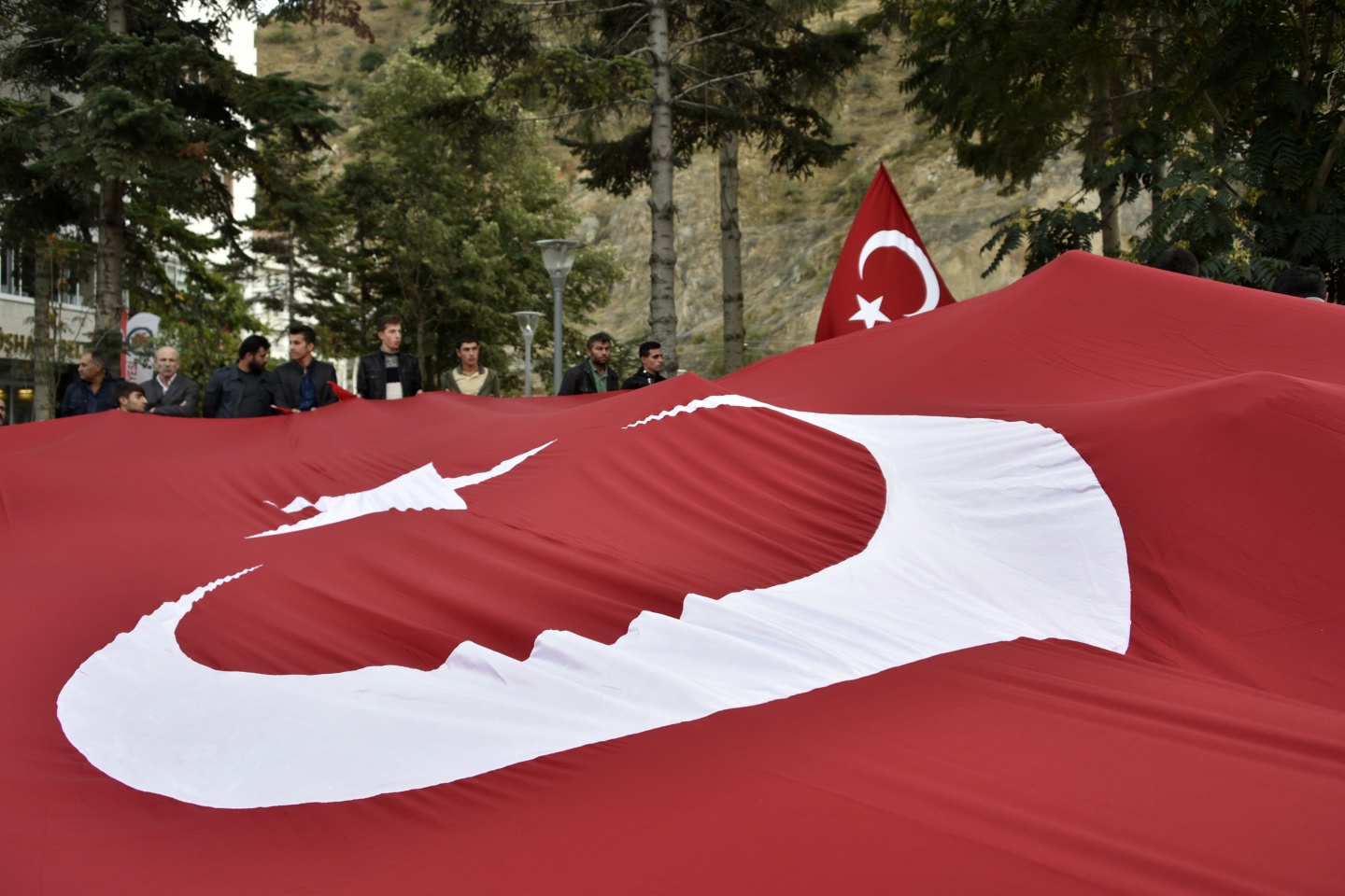 Ülkü Ocakları ‘Bir gece ansızın gelebiliriz’ sloganlarıyla Kerkük yürüyüşü düzenledi 14