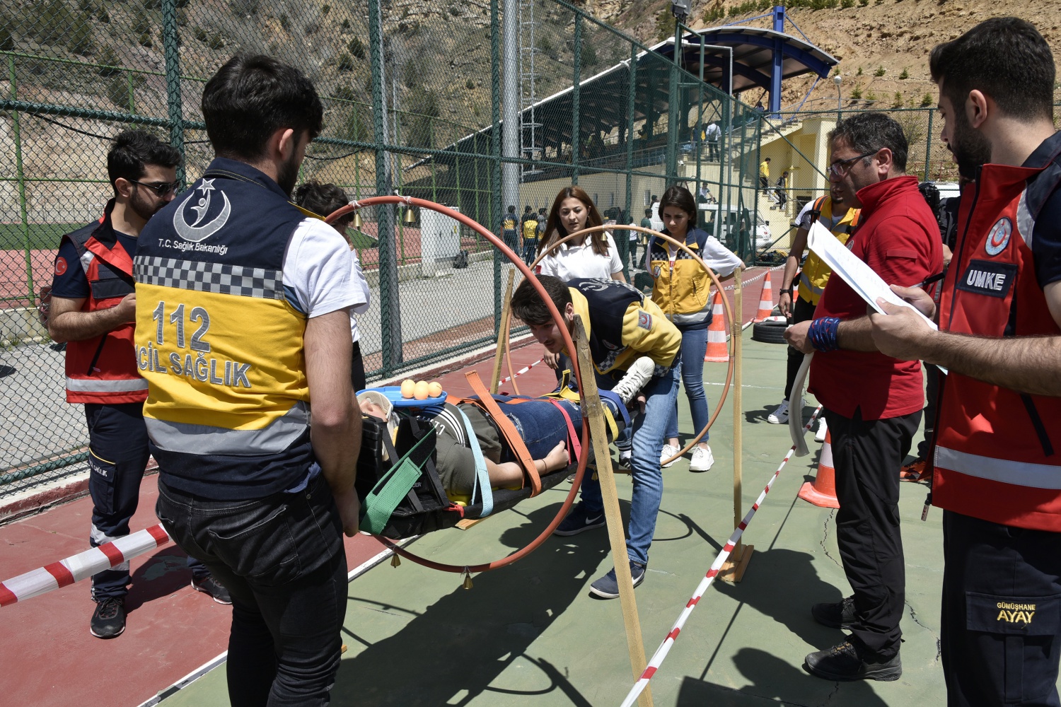 Gümüşhane’de öğrencilerden nefes kesen tatbikat 15
