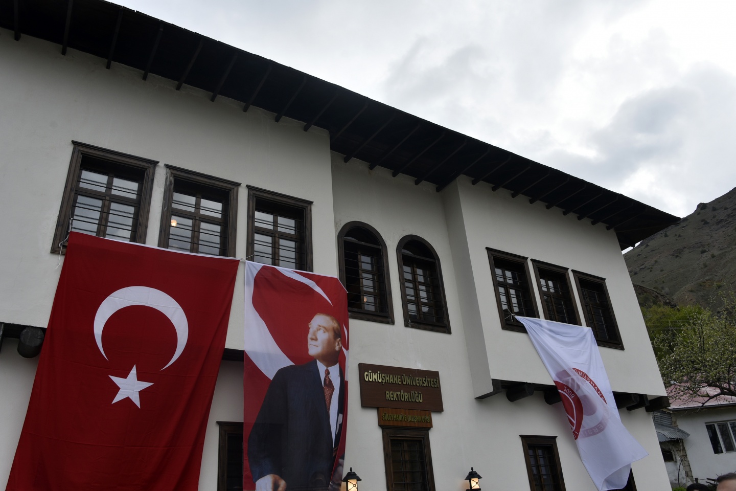 Gümüşhane Üniversitesi’nin Süleymaniye Mahallesi ofisi açıldı 15