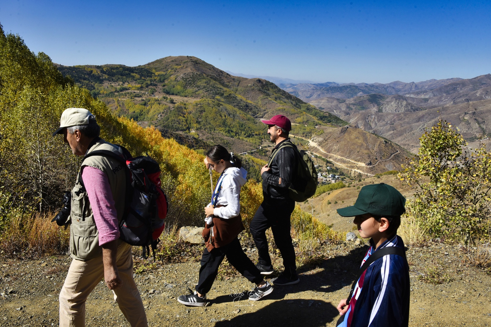 Gümüşhane'de doğa tutkunları sonbaharın keyfini çıkarıyor 17