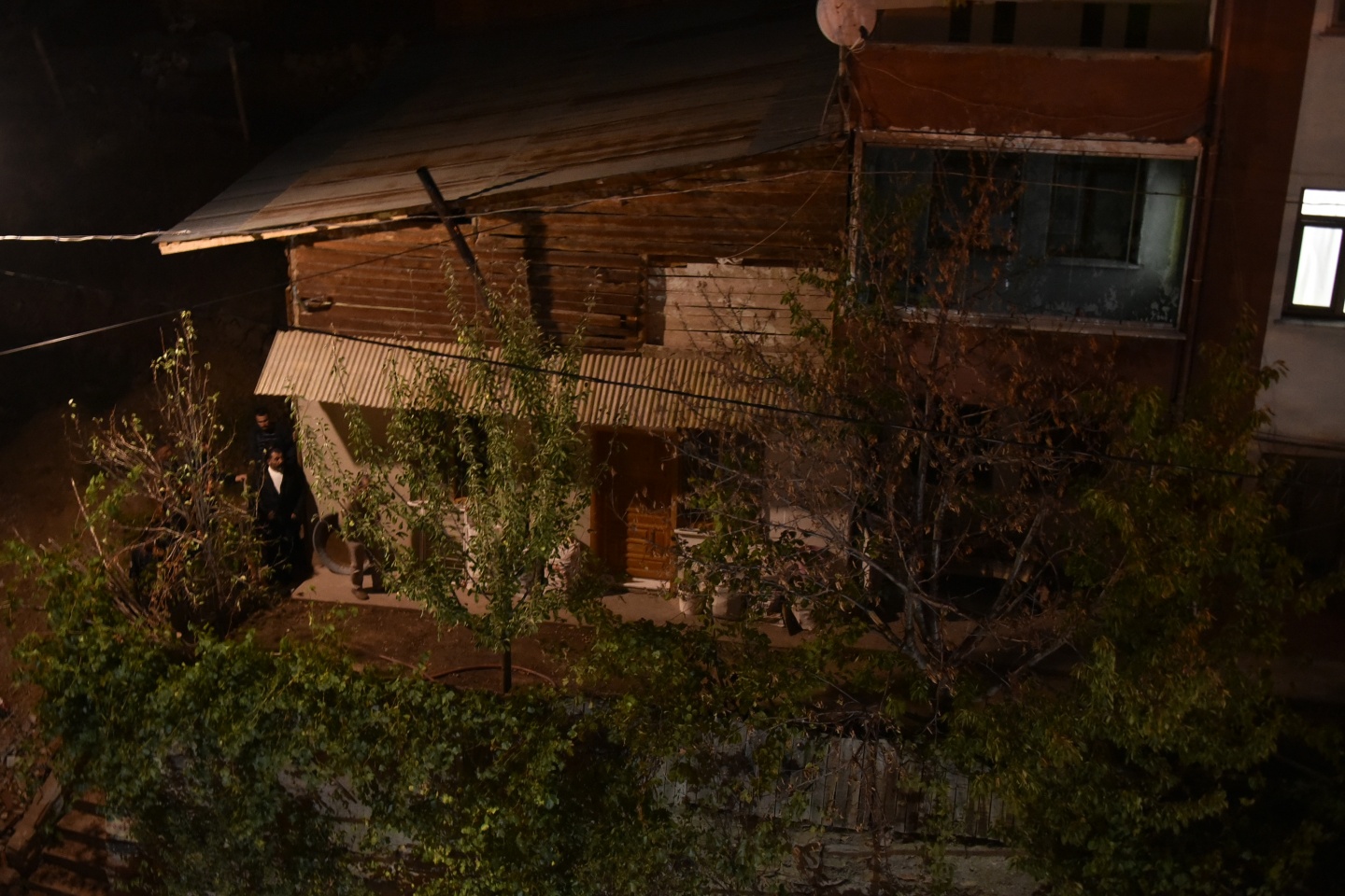 Gümüşhane’de cinnet getiren baba 3 oğlunu vurdu 5