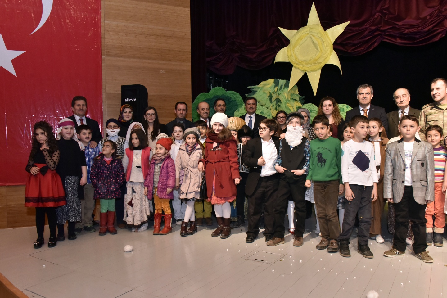 Minikler masal anlattı, büyükler dinledi 32