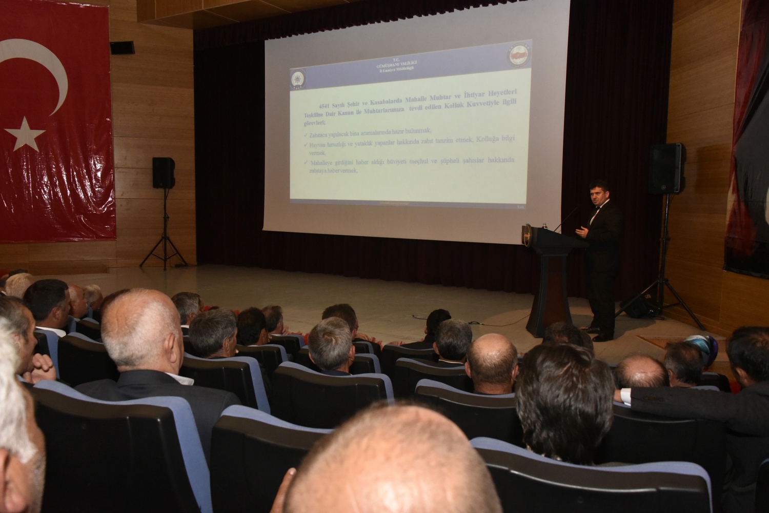 Gümüşhane’de muhtarlara bilgilendirme toplantısı yapıldı 1