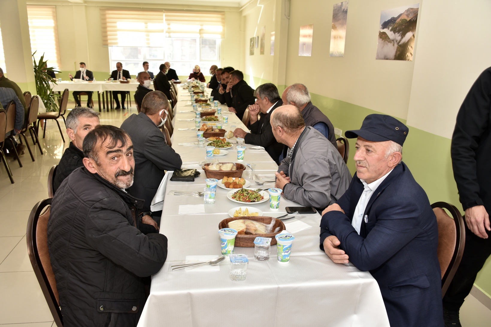 Vali Taşbilek muhtarlarla bir araya geldi 2