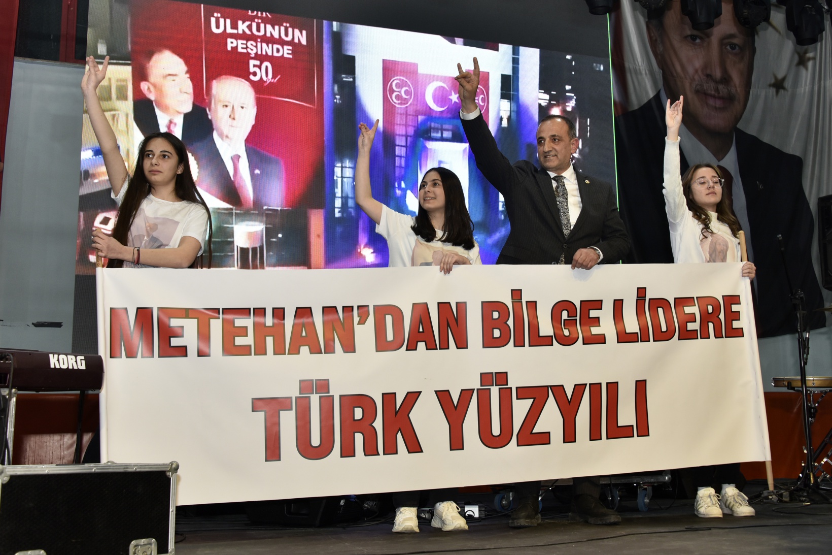 MHP’den aday tanıtım toplantısı 50