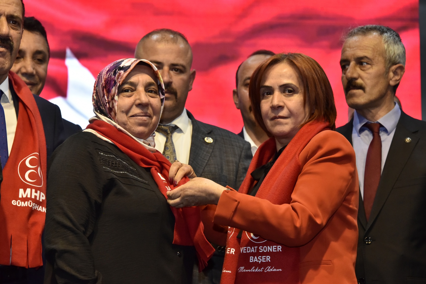 MHP’den aday tanıtım toplantısı 8