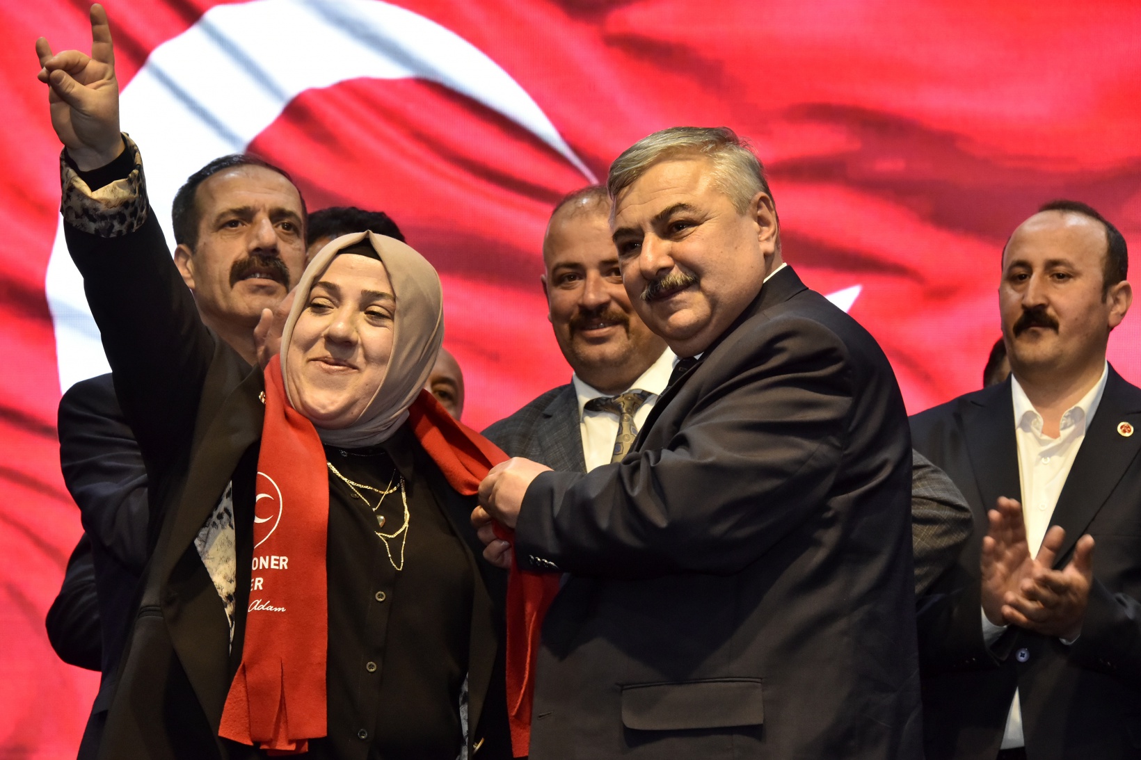 MHP’den aday tanıtım toplantısı 52