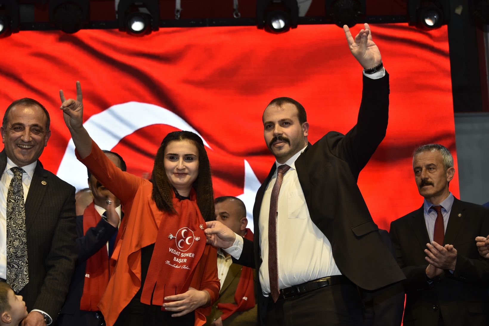 MHP’den aday tanıtım toplantısı 32