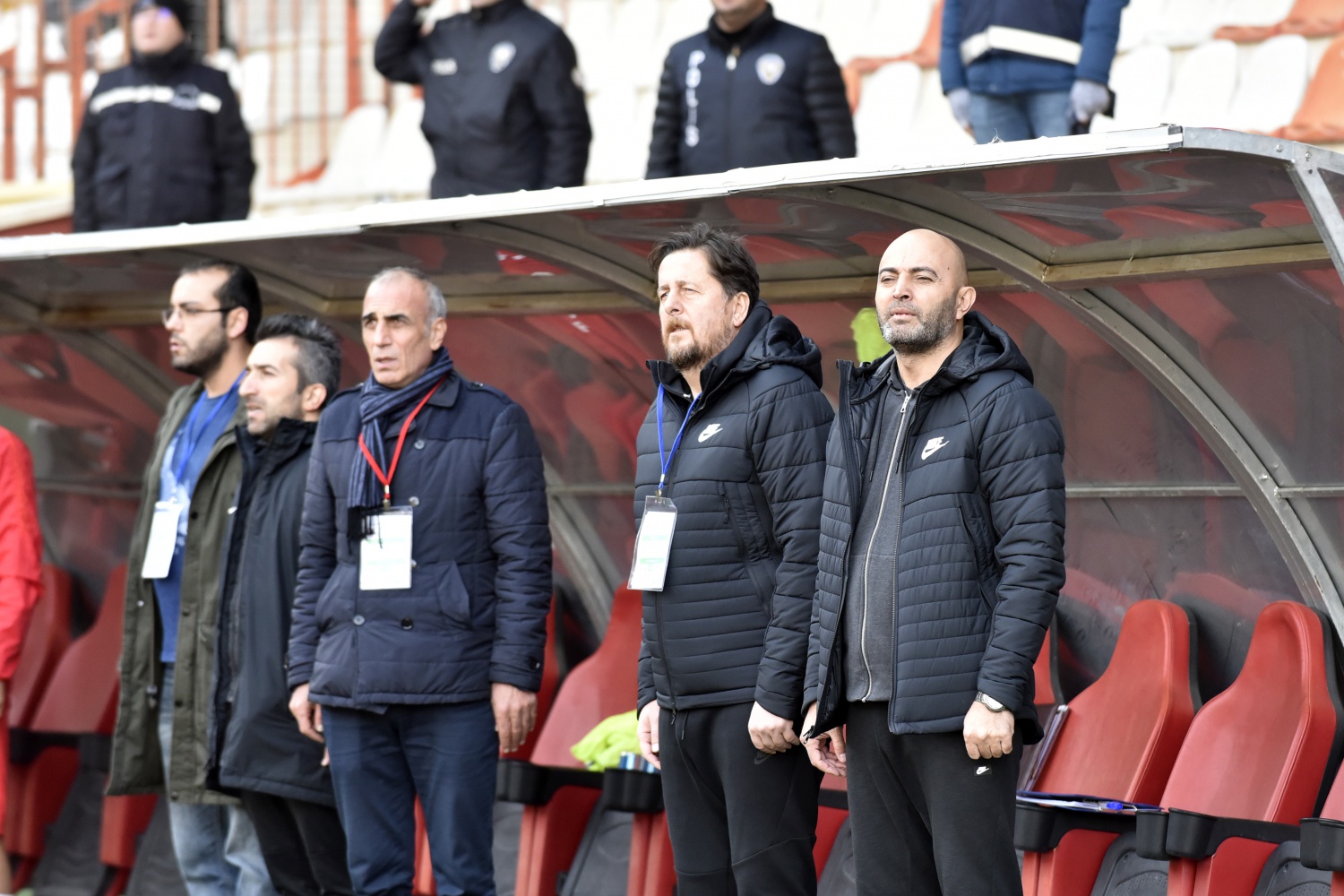 Gümüş kayıplarda: 1-2 5