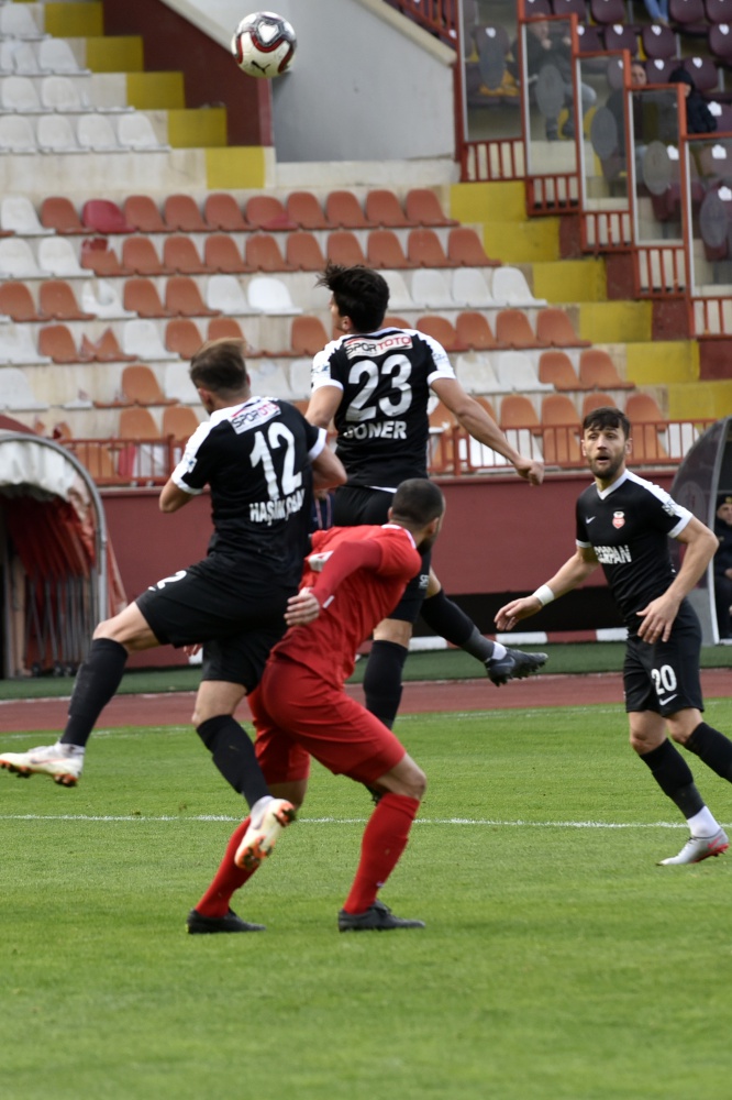 Gümüş kayıplarda: 1-2 16