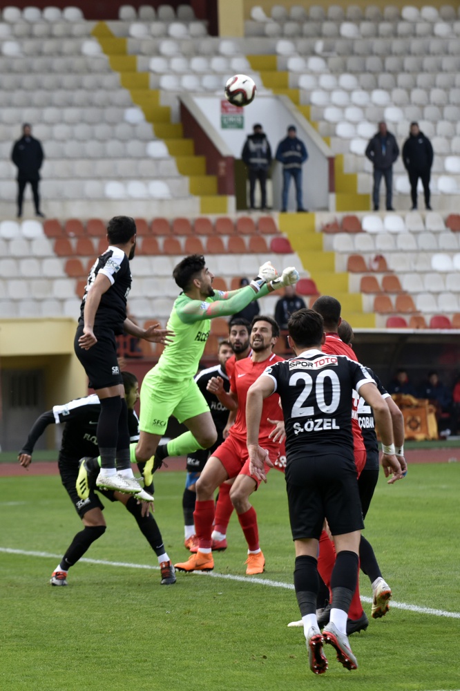 Gümüş kayıplarda: 1-2 20